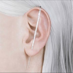 Statement 925 silver ear cuff/pin with white topaz